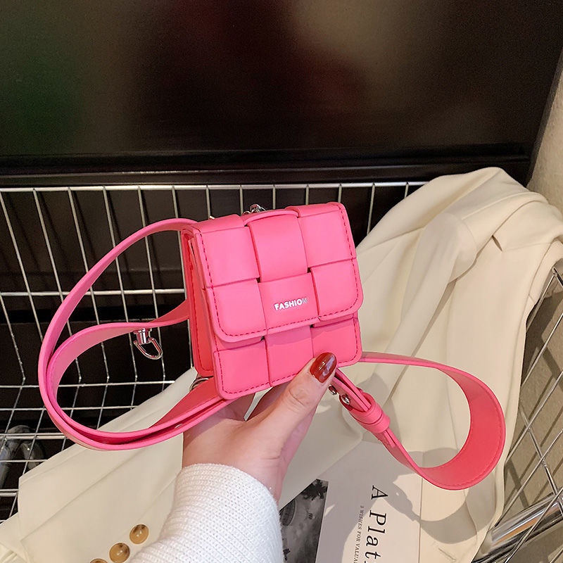Túi Đeo Chéo Mini Thời Trang Mùa Hè Dễ Phối Đồ Với 5 Kiểu Dáng Khác Nhau