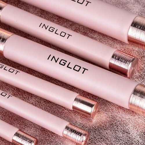 Bộ cọ trang điểm 7 món kèm ví đựng cọ da hồng thời trang Inglot