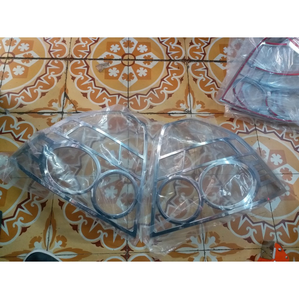 Bộ ốp viền đèn hậu mạ crom xe Deaoo Gentra các đời xe