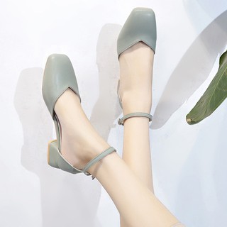 Đôi giày sandal bít mũi đế dày thiết kế phong cách Hàn Quốc thời trang cho nữ
