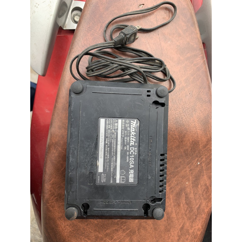 Sạc 12V Max zin bãi