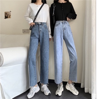 Quần jean suông hot trend hack dáng cực dễ phối đồ