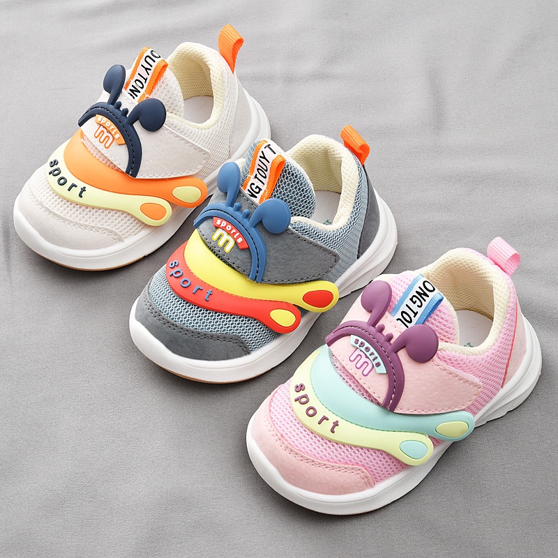 Giày thể thao đế mềm siêu nhẹ thoáng khí thời trang dành cho bé