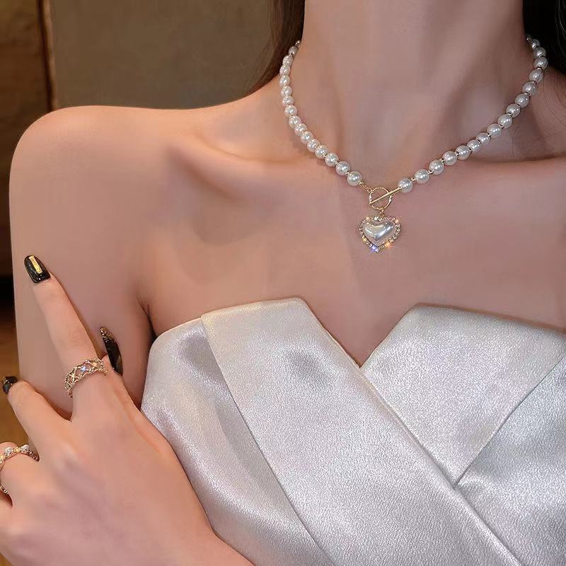 Vòng cổ chuỗi ngọc trái tim đính đá cực sang cho nữ