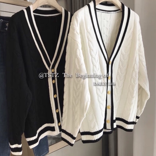 Áo cardigan len với chất len dày dặn ấm áp có màu trắng, đen và size S, M, L thông tin chi tiết ở mô tả
