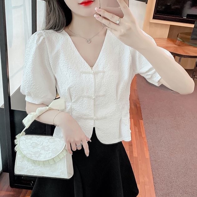 Áo Croptop Tay Phồng Cổ Chữ V Màu Trắng Thiết Kế Đơn Giản Thời Trang Mùa Hè 2022 Mới