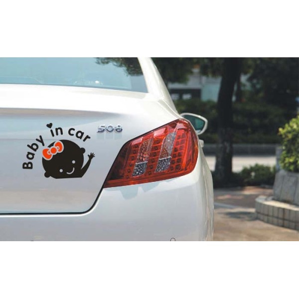 Decal dán trang trí &quot; Baby in Car &quot; cho xe hơi