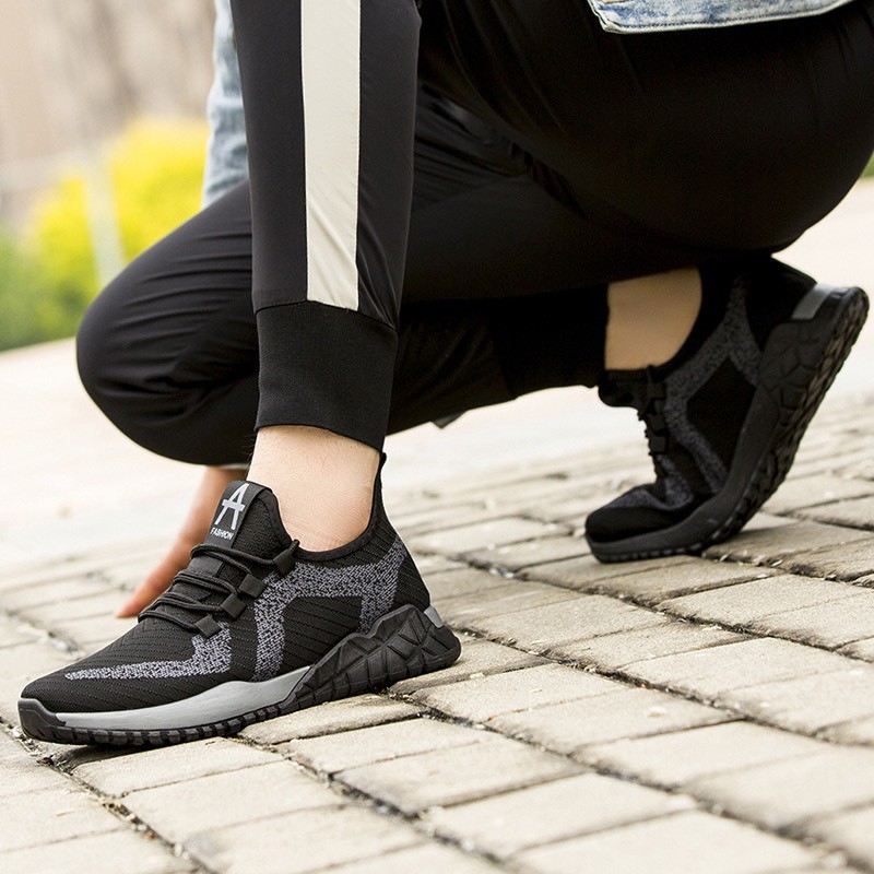 Giày Thể Thao Nam Phong Cách Sneaker Trẻ Trung Năng Động Chất Liệu Vải Đế Cao Su Non Đi Cực Êm Giày Rẻ 2021 - BOM032
