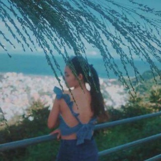 Áo croptop  phong cách hàn quốc