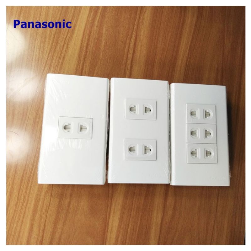 [ PANA ] Ổ điện âm tường đơn Panasonic WEV1081SW , ổ cắm điện 2 chấu đơn chịu tải 16A
