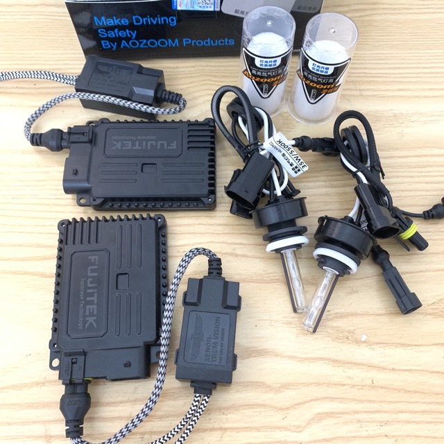 2 bóng xenon Aozoom và ballast Fujitek 55w bảo hành 2 năm
