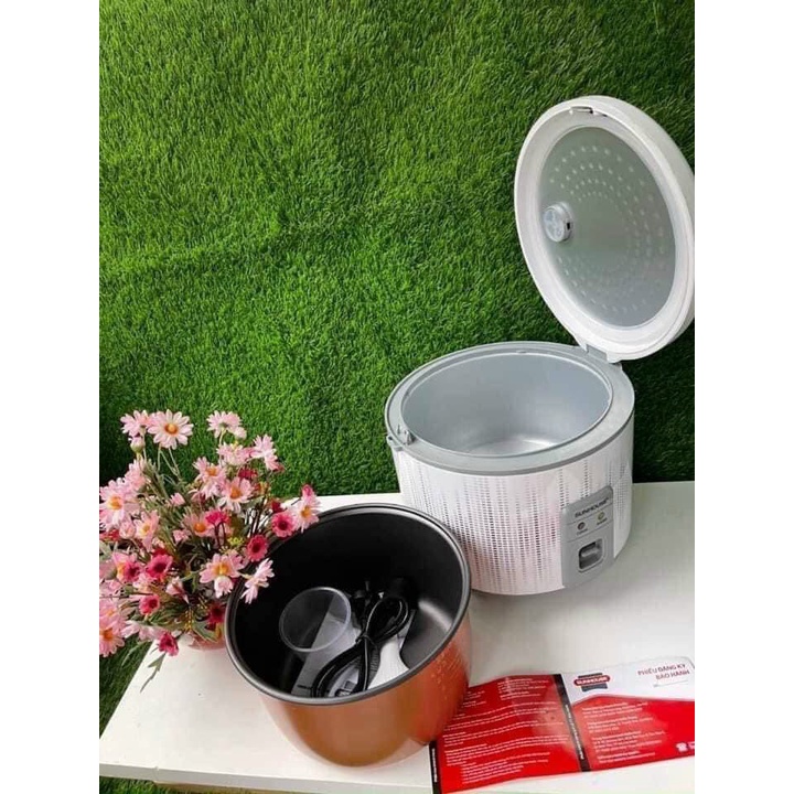 Nồi cơm điện Sunhouse nắp gài dung tích 1L8, công suất 700W BH chính hãng 12 tháng