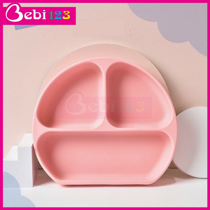 Khay ăn dặm silicon bám dính cao cấp hình tròn và bò sữa cho bé