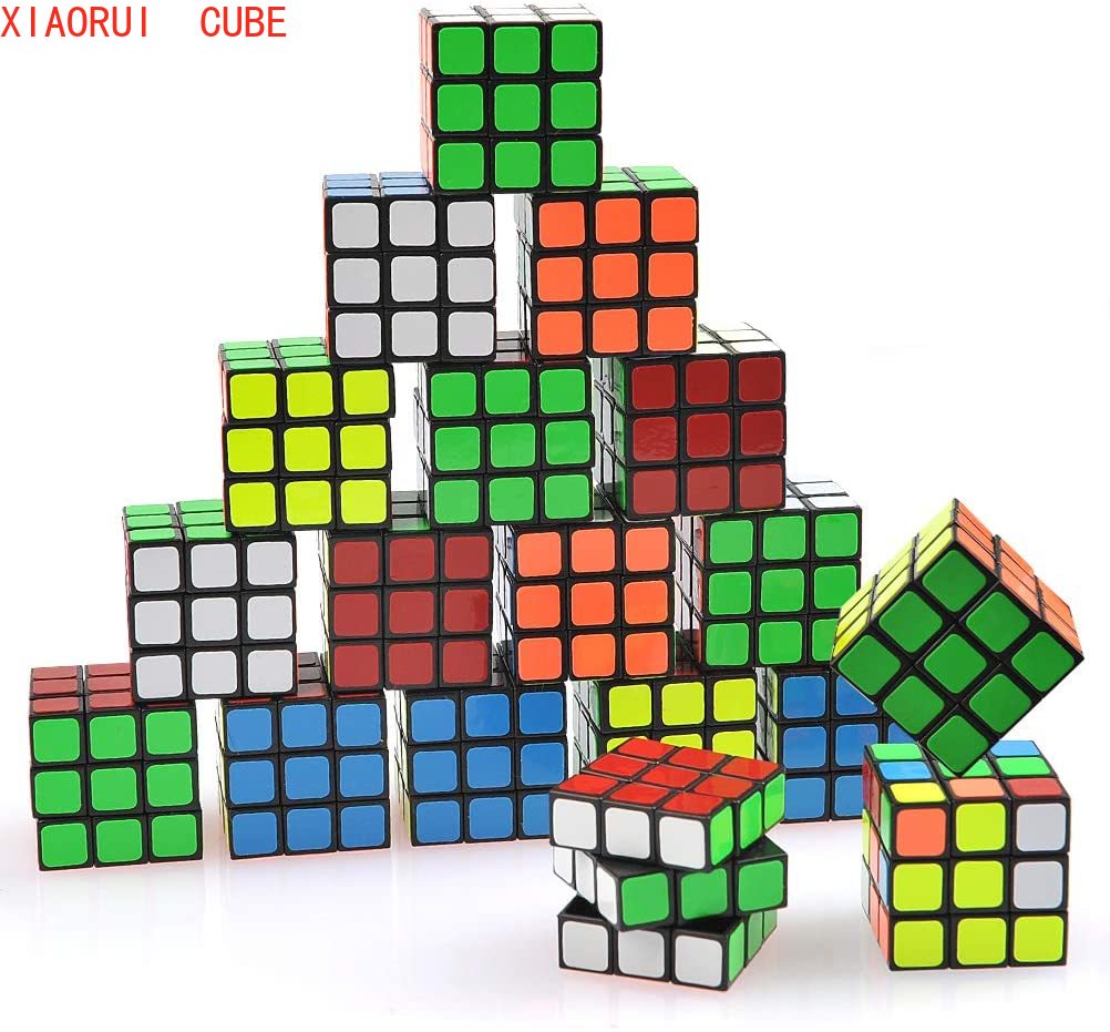 Set 18 Khối Xếp Hình Kích Thước 3x3 X 3cm Nhiều Màu Sắc Cho Bé