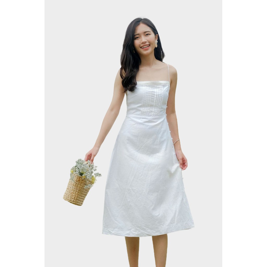 XIPI - Đầm Dây Trắng Phối Ren Nút Bọc Sườn | BigBuy360 - bigbuy360.vn