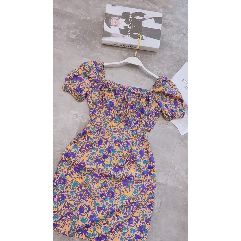 Váy cổ vuông nhún chun vai | BigBuy360 - bigbuy360.vn