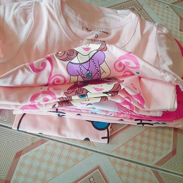 Áo thun bé gái