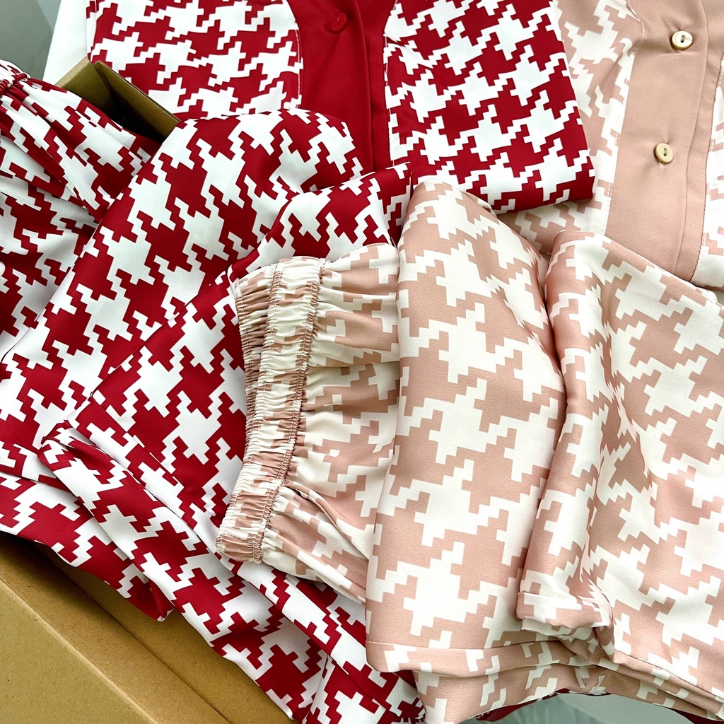 Bộ mặc nhà Pyjama chất lụa Tea Store áo dài quần dài họa tiết zigzag 4 màu cổ V | BigBuy360 - bigbuy360.vn