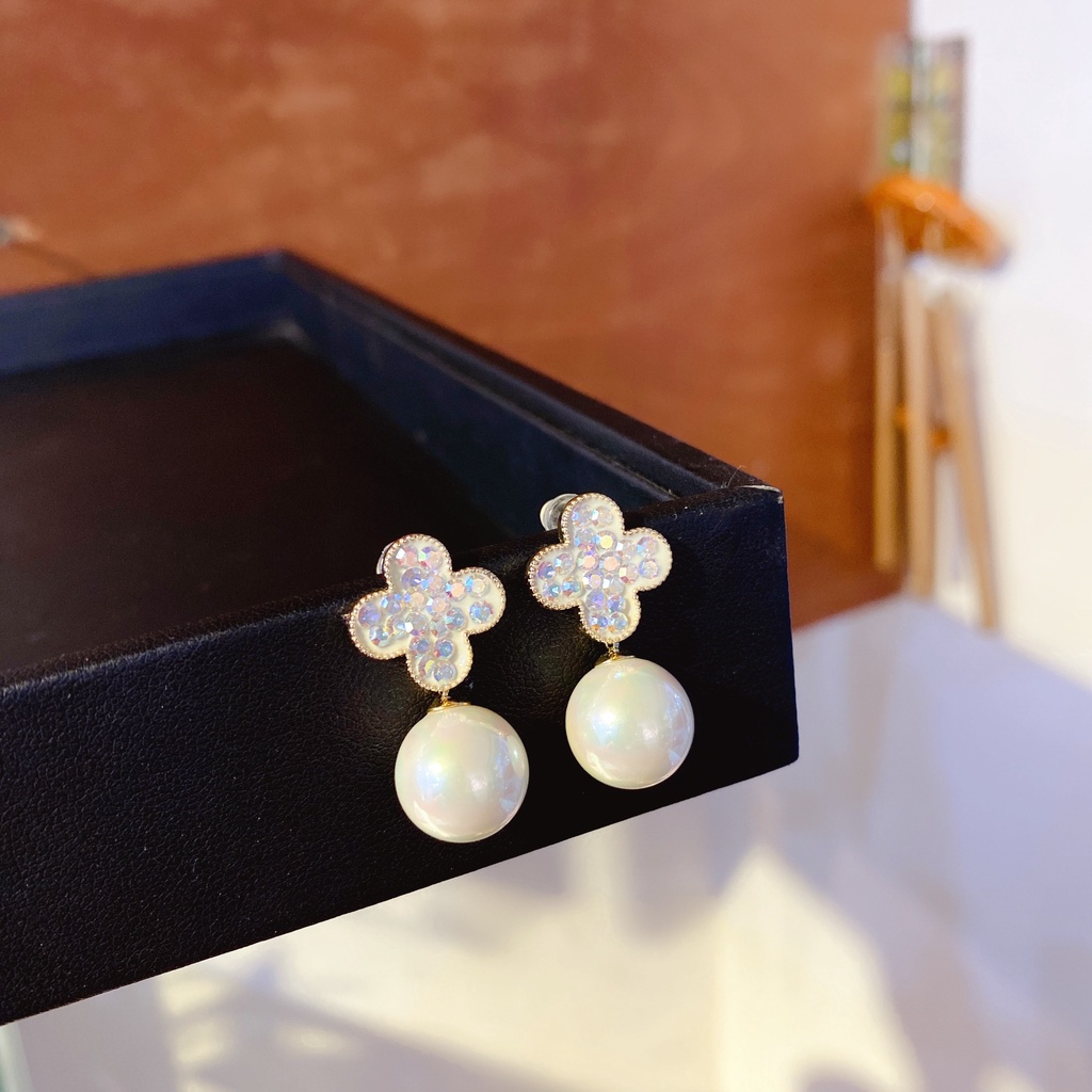 Bông Tai Nữ Cá Tính Đính Đá Cao Cấp Mang Phong Cách Hàn Quốc  - 564