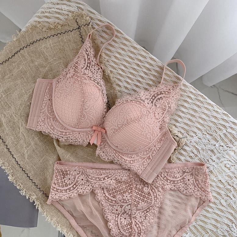 Bộ Đồ Lót Không Gọng Cao Cấp CARLA Áo Ngực Ren Tạo Khe Siêu Nâng | BigBuy360 - bigbuy360.vn