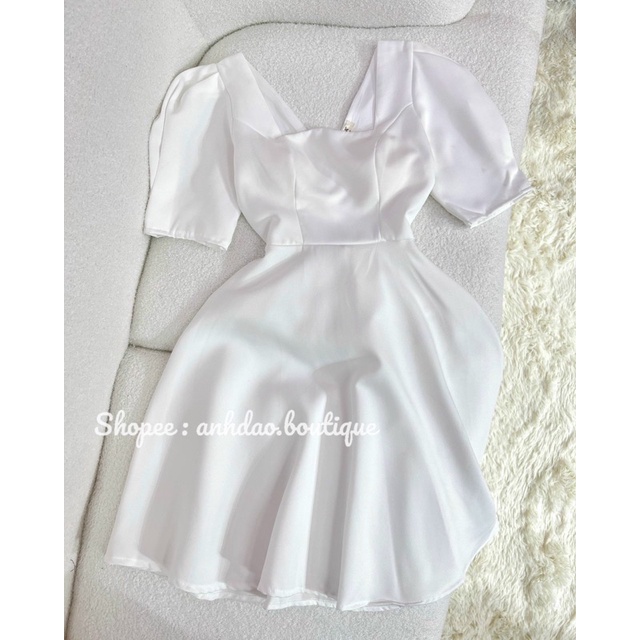 Váy Trắng Tay Phồng Cổ Vuông Xoè Nơ Lưng Bản To Dự Tiệc Chất Taffa V274 Free Size AĐ BOUTIQUE