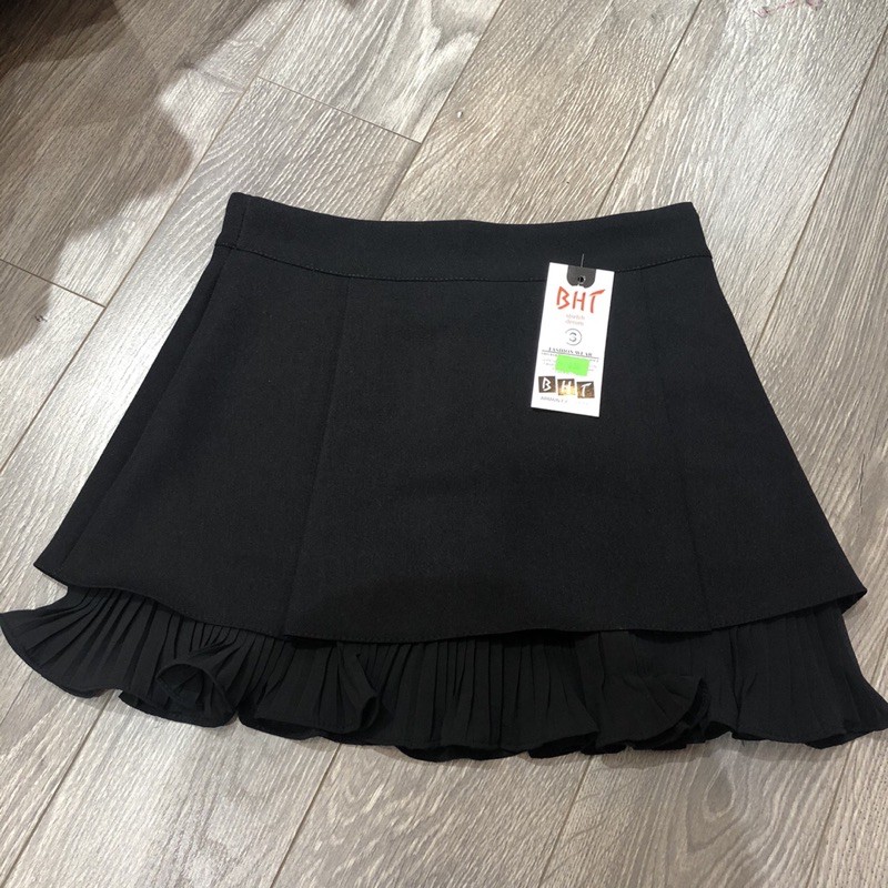 chân váy 2 tầng
