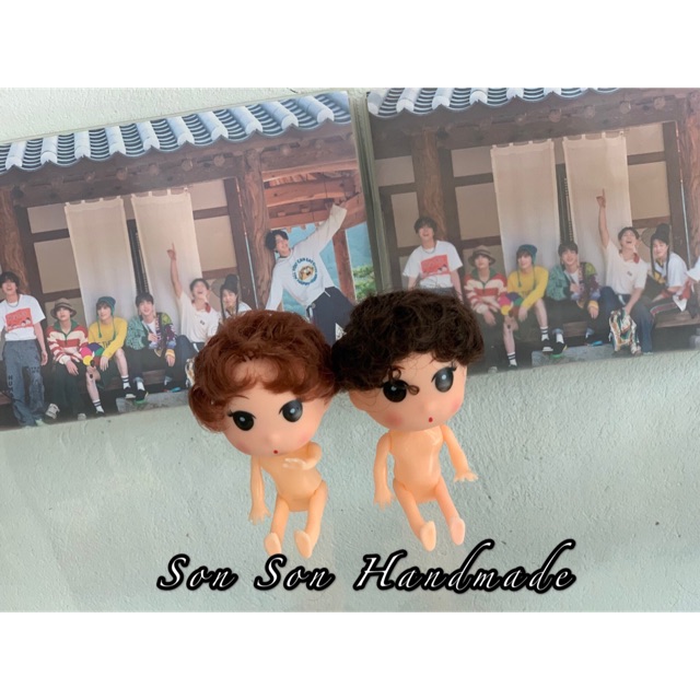 Búp bê và giày búp bê