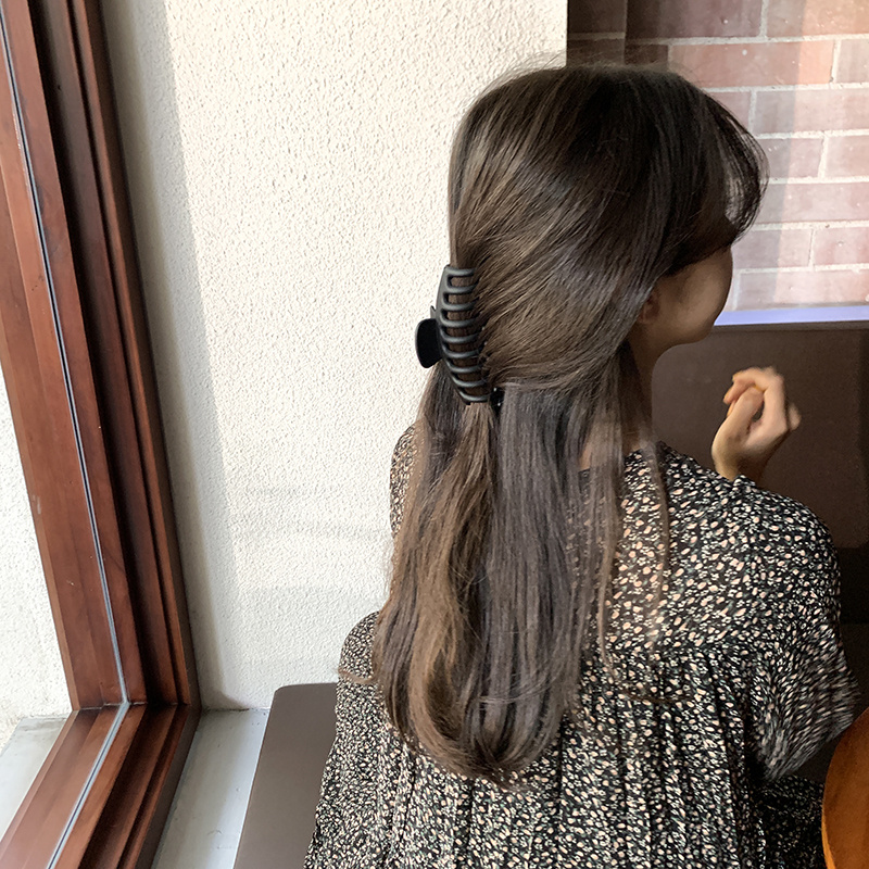 Kẹp Tóc Lớn Phong Cách Thanh Lịch Cho Nữ