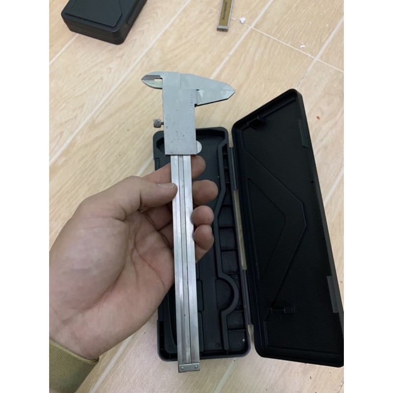 Thước kẹp Mitutoyo 150 mm hàng nội địa nhật