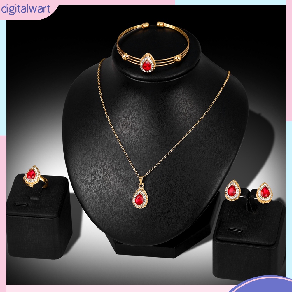 Bộ trang sức vòng cổ phong cách cổ điển