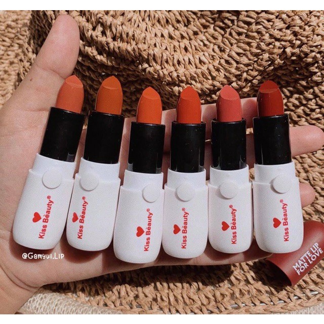 Bộ Trang Điểm 5 Món KissBeauty Đón Tết,Đầy Đủ Các Món Makeup Cho Nàng Xinh Hơn,Từ Son,Phấn Mắt Đến Cọ Đều Có Hết Nè.