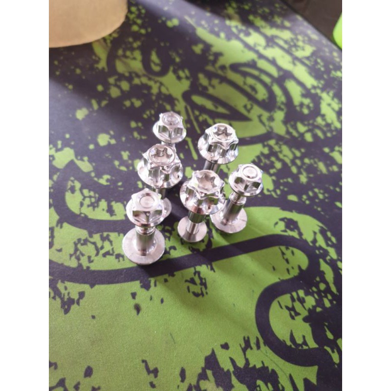 Ốc tay thắng salaya gắn vario , Honda , yamaha