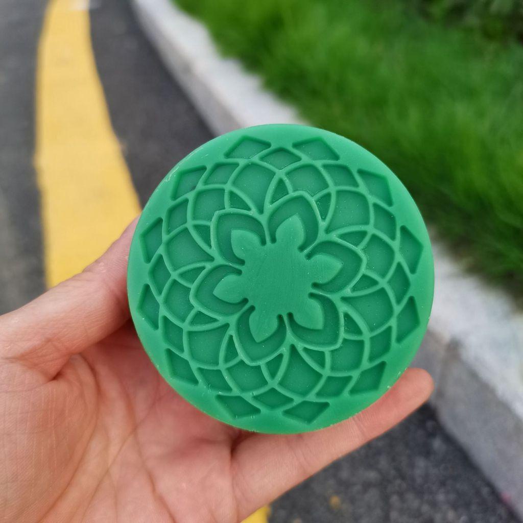 Khuôn Làm Bánh Trung Thu 3D 4 Ngăn Hình Hoa 4 Kiểu Bằng Chất Liệu Cấp Thực Phẩm DIY