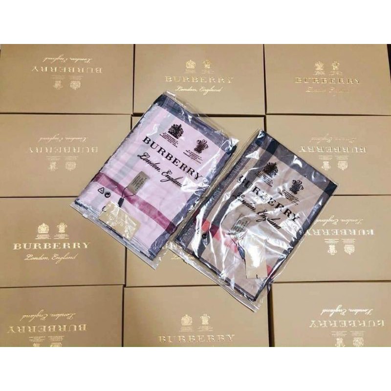 🎀KHĂN BURRBERY KẺ SỌC SIÊU SANG🎀