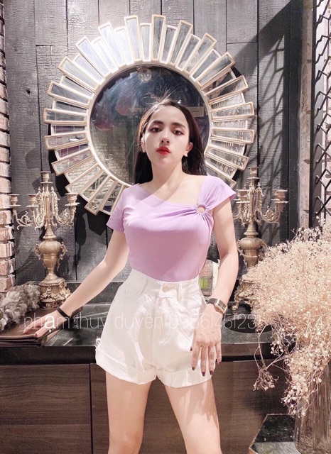 Áo lệch vai khuy