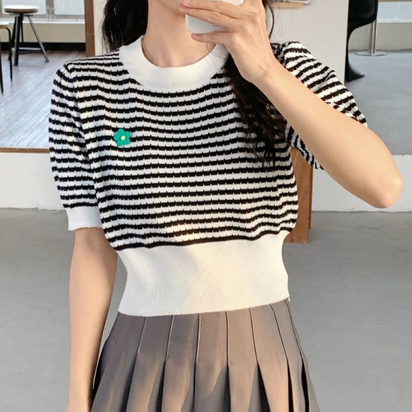 Áo Thun Dệt Kim Tay Ngắn Dáng Ôm Họa Tiết Kẻ Sọc Thời Trang Mùa Hè Xinh Xắn Cho Nữ