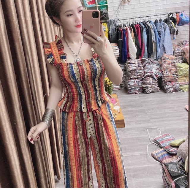 Set áo nhúng quần ống rộng thổ cẩm