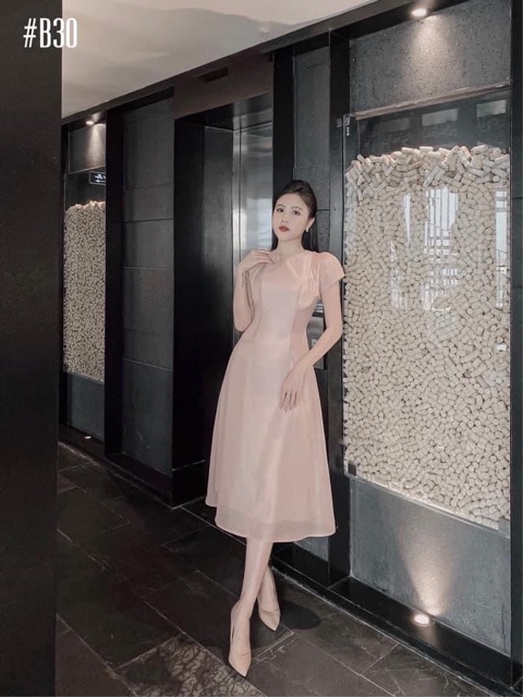 Đầm midi vai đính hạt xinh xắn | BigBuy360 - bigbuy360.vn