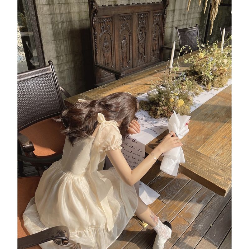 Đầm Công Chúa Tay Phồng Phối Ren Đính Nơ Ngọt Ngào Cho Nữ Sinh