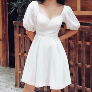 Đầm dự tiệc trắng tay bo
