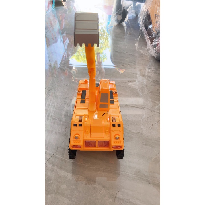 Đồ chơi xe tăng máy xúc biến hình thành robot