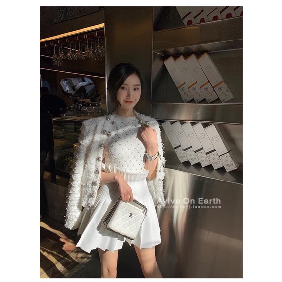 Áo khoác dạ lông cúc tròn