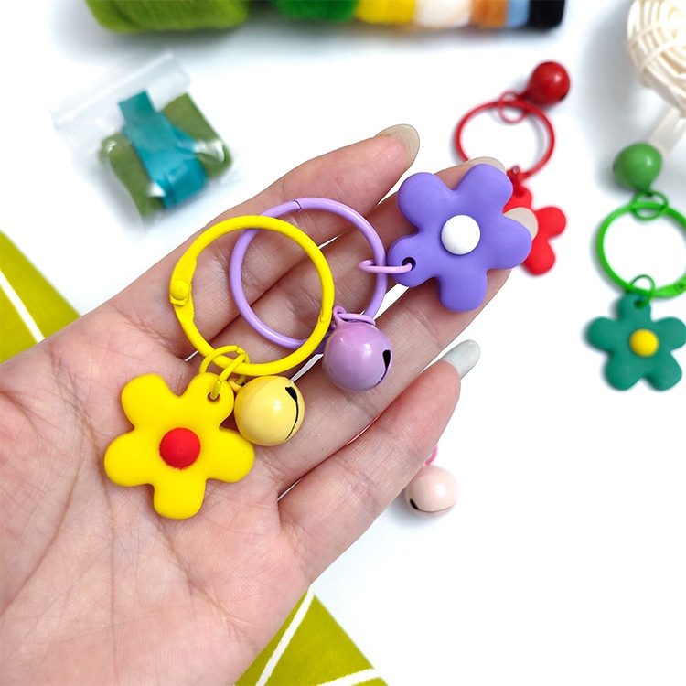 Móc khóa treo hình bông hoa