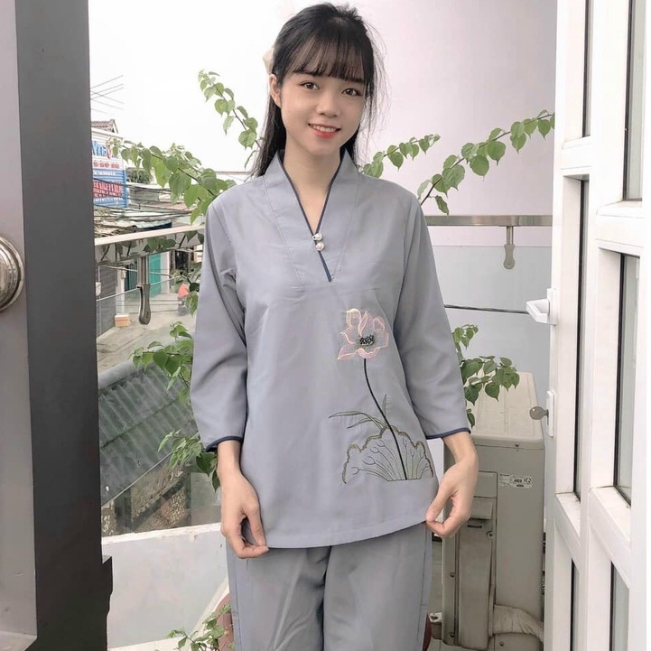Đồ Lam Đi Chùa nữ # Nút Ngọc Vải Kate Thêu Sen Tinh Tế
