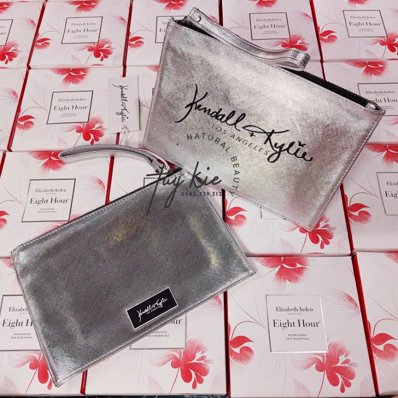 Ví Cầm Tay KenDall &amp; Kylie Silver Silver Clutch