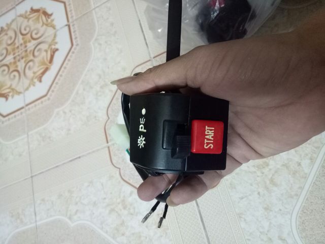Cụm công tắc 2 bên (Loại 2)