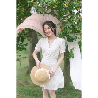 Váy hoa nhí cổ tim