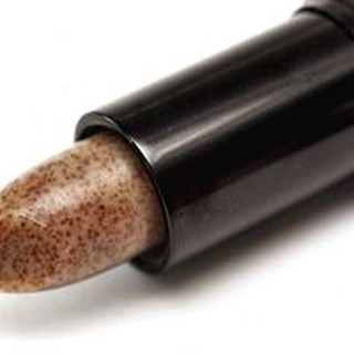Tẩy da chết môi ELF