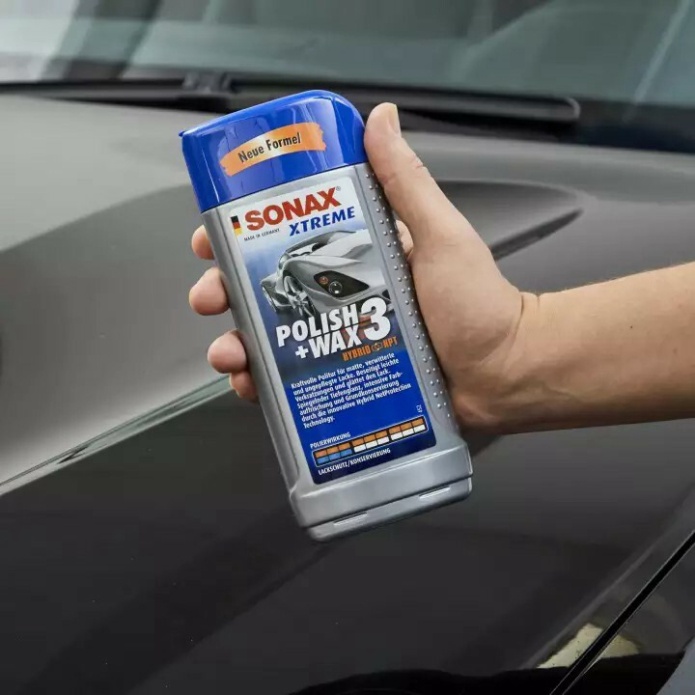 Dung dịch xóa xước, đánh bóng và bảo vệ sơn của xe ô tô tác dụng 3 trong 1, thương hiệu Sonax 202100 - Dung tích 250ml {