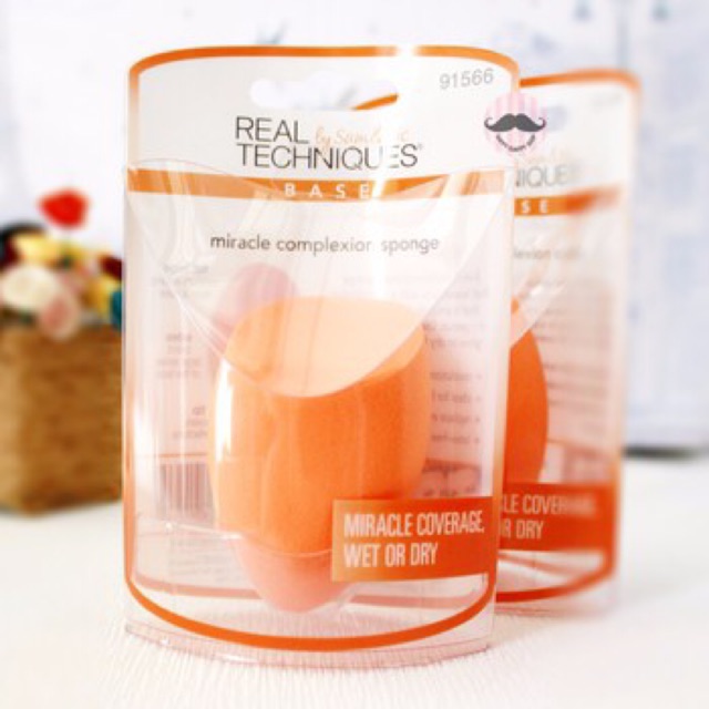 Bông Mút Trang Điểm Real Techniques Base Miracle Complexion Sponge (Mẫu mới) | BigBuy360 - bigbuy360.vn